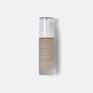 Glow And Smile Foundation Lifting Effect (GS100 SILKY PORCELAIN)
